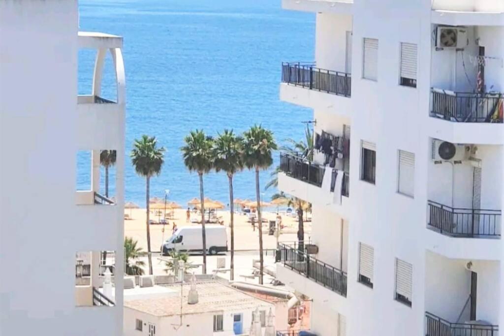 Quarteira Beach Vacation: 2Br Steps To The Sand Exterior photo
