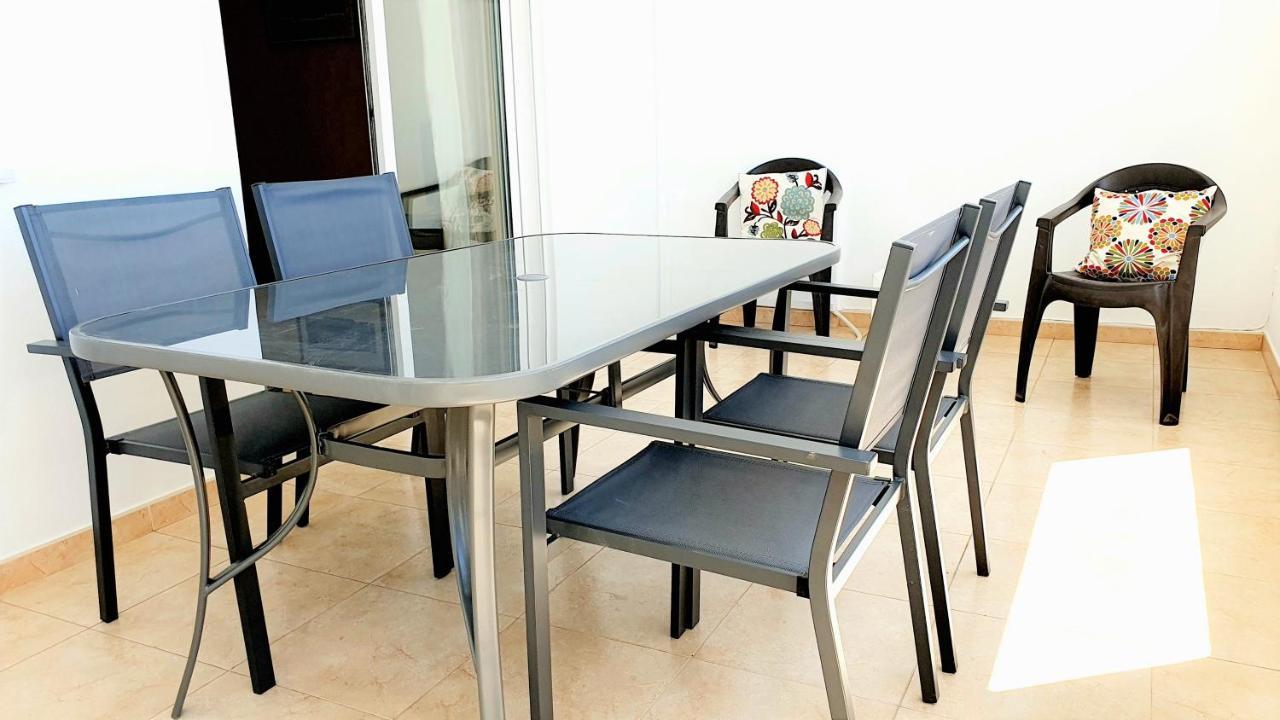 Quarteira Beach Vacation: 2Br Steps To The Sand Exterior photo