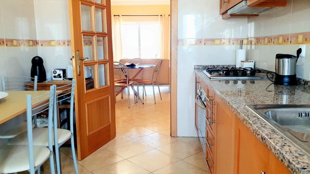 Quarteira Beach Vacation: 2Br Steps To The Sand Exterior photo
